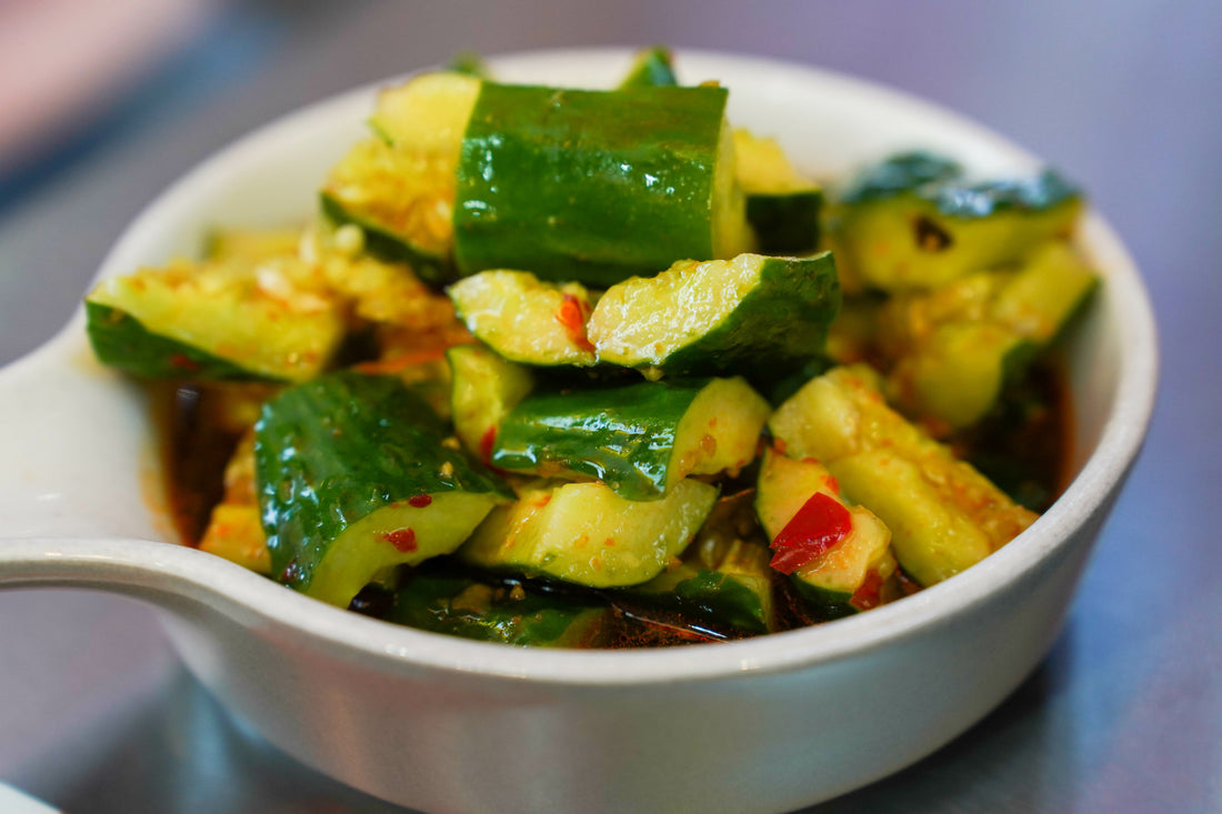 Gurken Salat mit Crispy Chili Öl